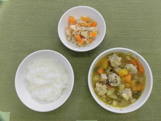 軟飯鶏団子もやしの写真